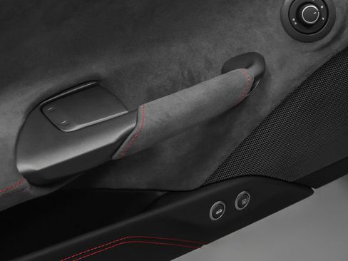 Certified 2018 Ferrari 488 GTB RWD image 69
