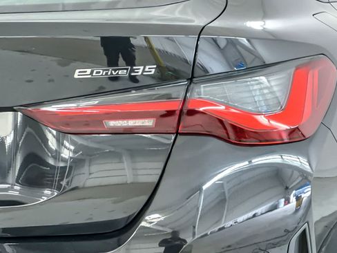 Used 2023 BMW i4 eDrive35 RWD image 27