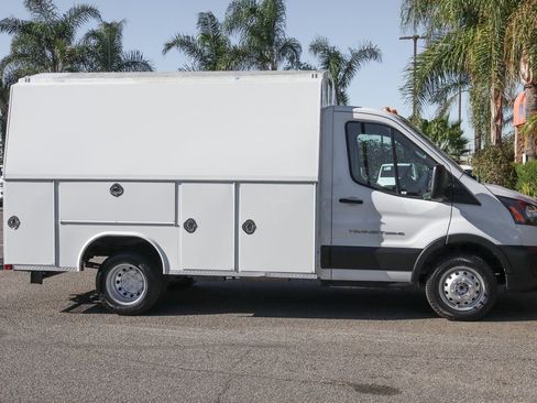 Used 2022 Ford Transit 350 DRW image 11