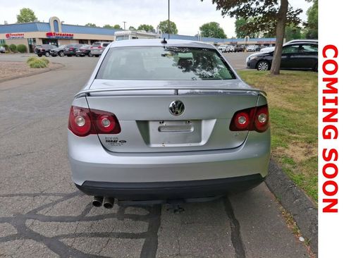 Used 2009 Volkswagen Jetta Wolfsburg Edition FWD image 7