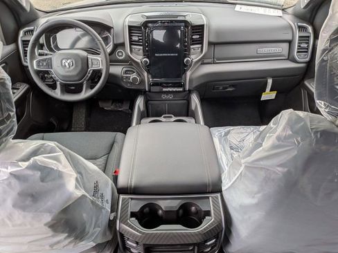New 2026 RAM 1500 4x4 Crew Cab image 15