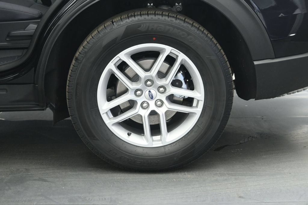 New 2026 Ford Explorer Active RWD image 22