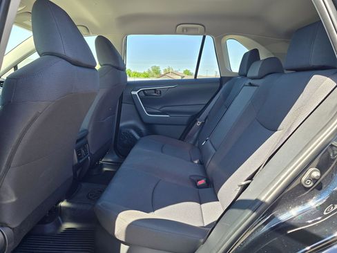 Used 2025 Toyota RAV4 LE AWD/4WD image 13