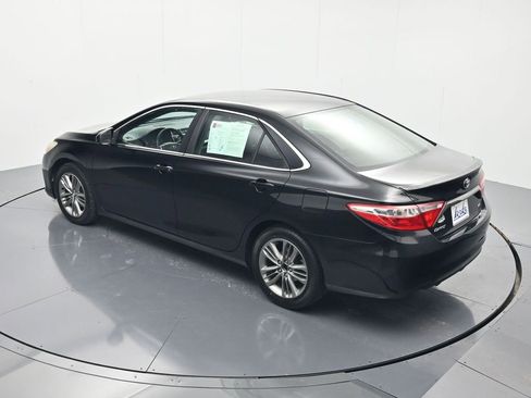 Used 2016 Toyota Camry SE FWD image 34