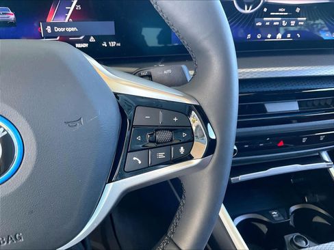 Certified 2025 BMW i4 eDrive40 RWD image 22