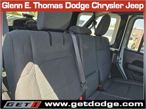 Certified 2024 Jeep Wrangler Unlimited AWD/4WD image 30