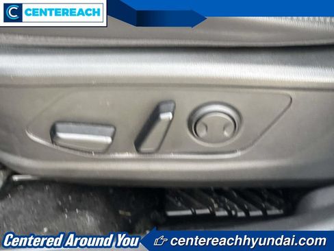 Used 2023 Hyundai Tucson Limited AWD/4WD image 17