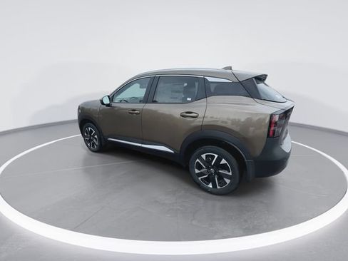 Used 2025 Nissan Kicks SV w/ SV Premium Package AWD/4WD image 6