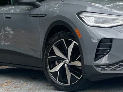 Used 2023 Volkswagen ID.4 Pro S image 10