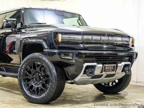 New 2026 GMC Hummer EV SUV image 2