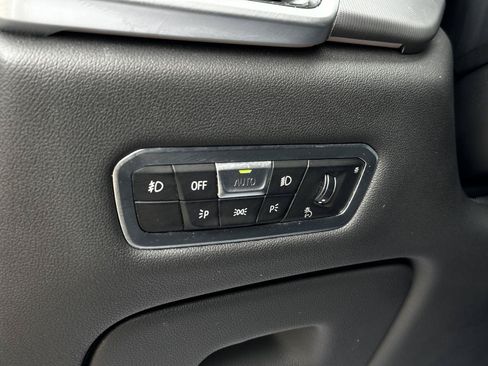 Used 2019 BMW X5 xDrive40i w/ Convenience Package AWD/4WD image 16