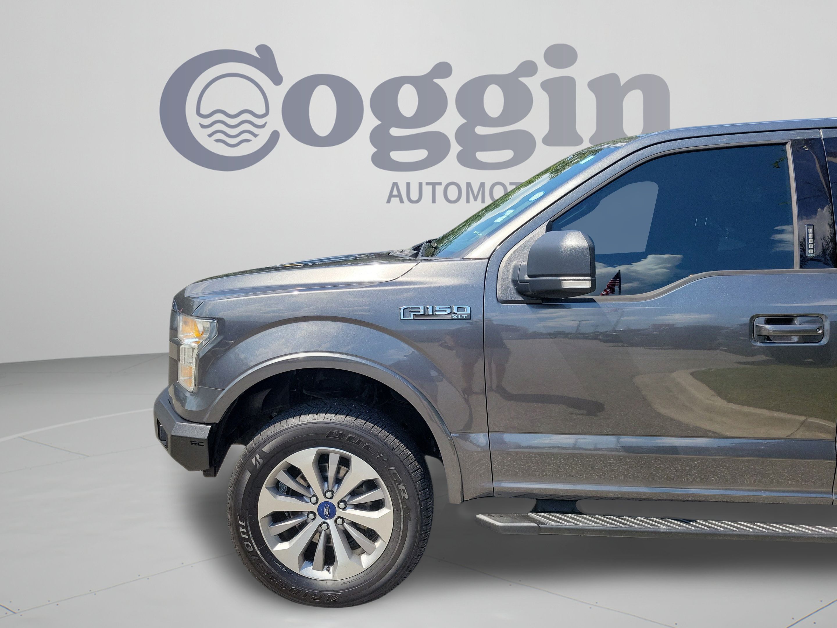 Used 2017 Ford F150 XLT w/ Equipment Group 302A Luxury AWD/4WD image 29