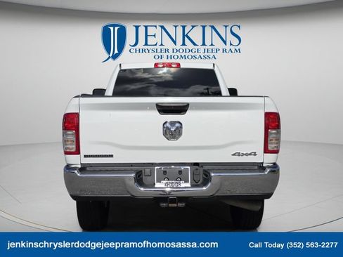Used 2024 RAM 3500 Big Horn AWD/4WD image 5