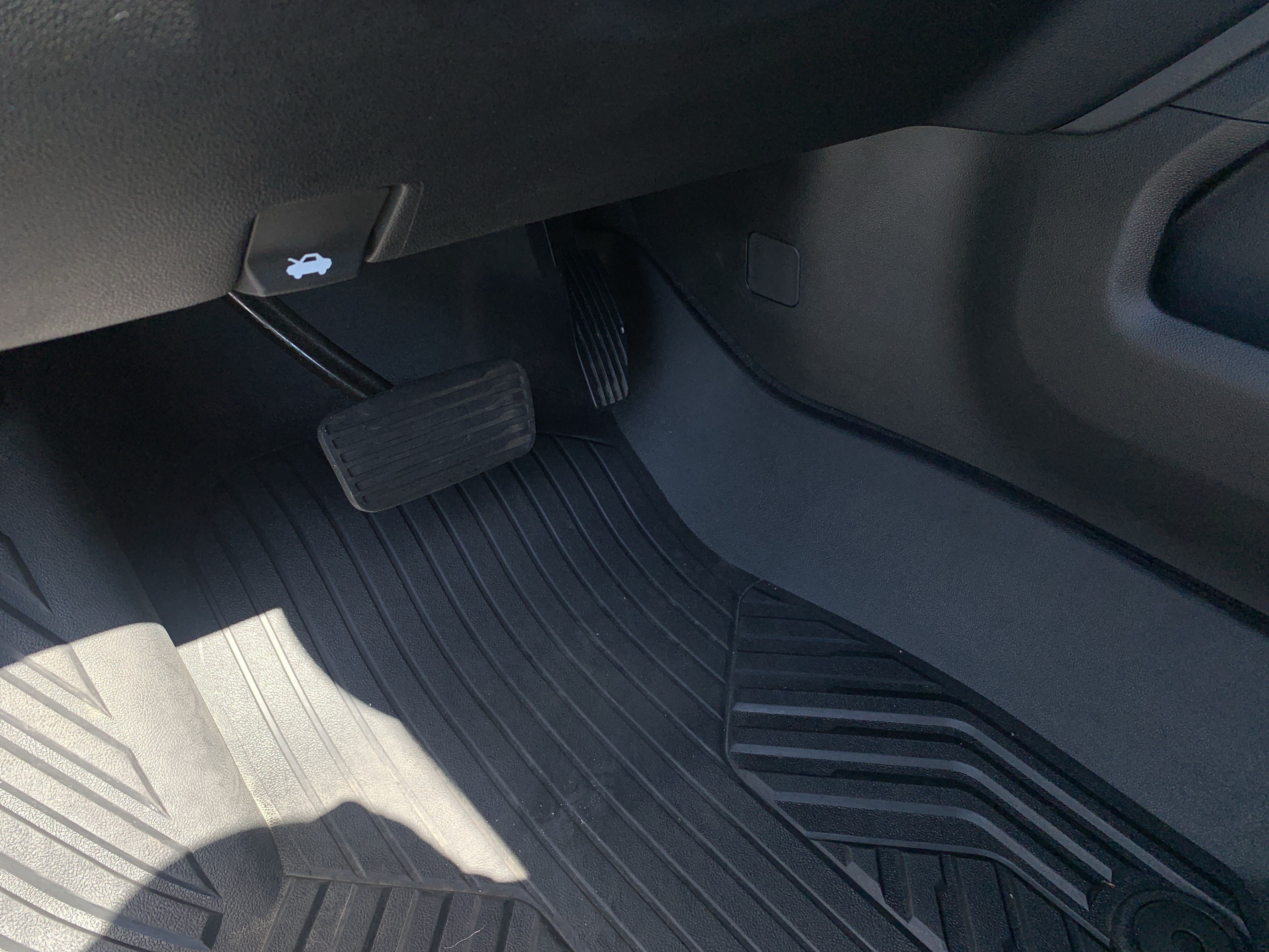 Used 2020 GMC Sierra 1500 AT4 AWD/4WD image 16