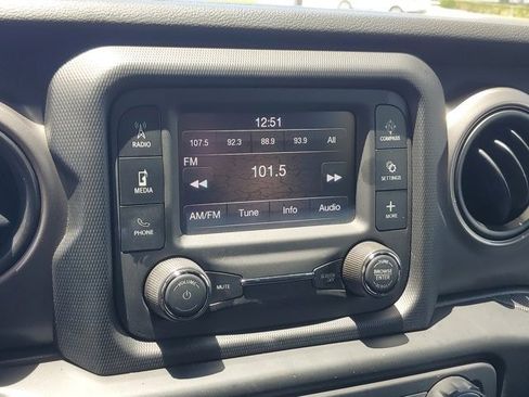 Used 2021 Jeep Wrangler Unlimited Sport AWD/4WD image 23