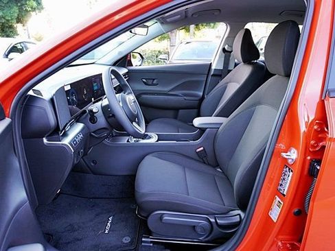 New 2026 Hyundai Kona SE image 17