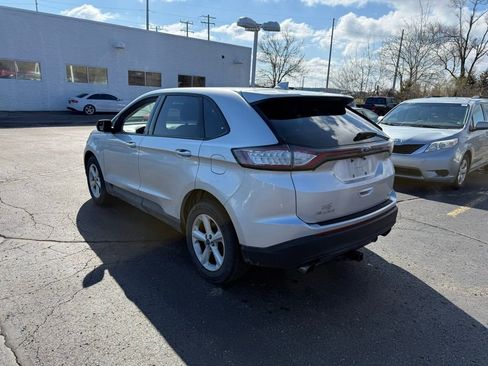 Used 2018 Ford Edge SE w/ Cargo Accessory Package image 2