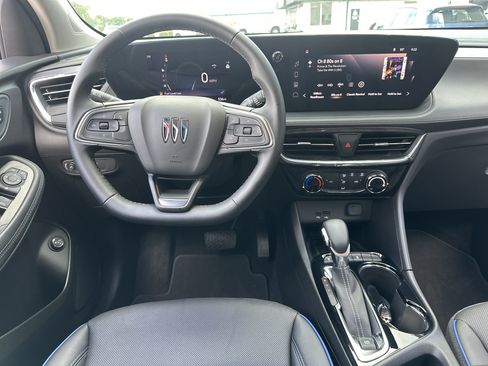 Used 2026 Buick Encore GX Sport Touring w/ Advanced Technology Package FWD image 11