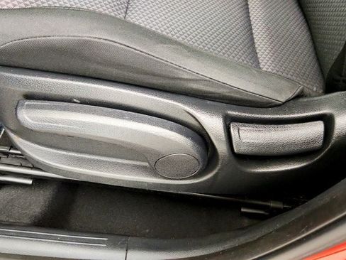 Used 2021 Kia Soul LX FWD image 11