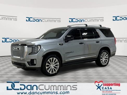 Used 2023 GMC Yukon Denali AWD/4WD image 1