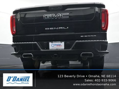 Used 2020 GMC Sierra 1500 Denali w/ Denali Premium Package AWD/4WD image 11