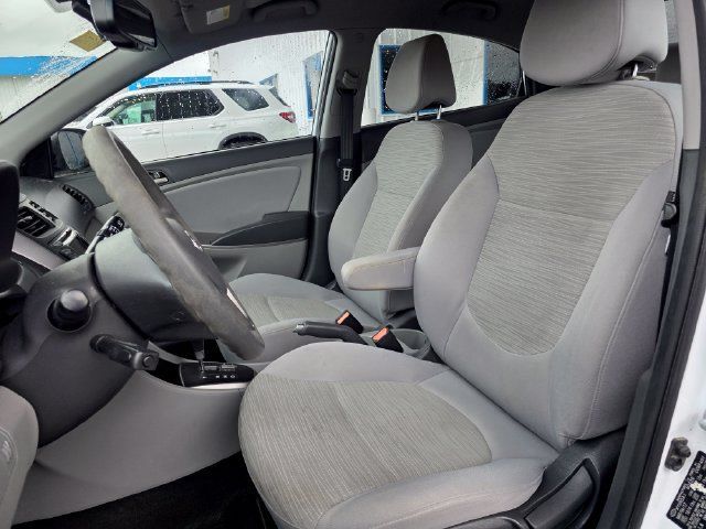 Used 2017 Hyundai Accent SE FWD image 11
