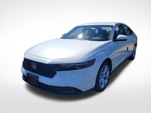 New 2026 Honda Accord LX image 8