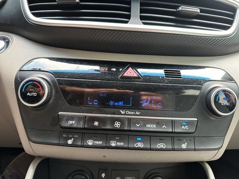 Used 2021 Hyundai Tucson Sport FWD image 14