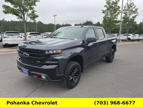 Used 2021 Chevrolet Silverado 1500 LT Trail Boss w/ Convenience Package II AWD/4WD image 3