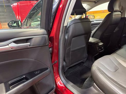 Used 2016 Ford Fusion Titanium FWD image 24