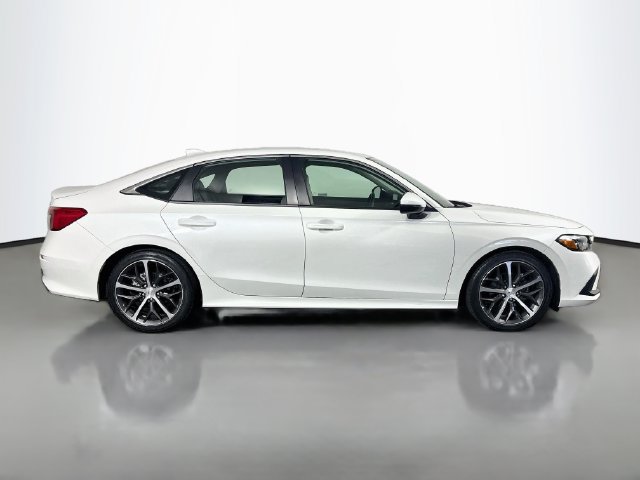 Used 2023 Honda Civic Touring image 9