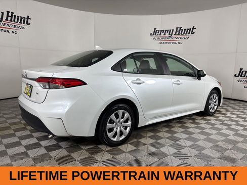 Used 2024 Toyota Corolla LE image 5