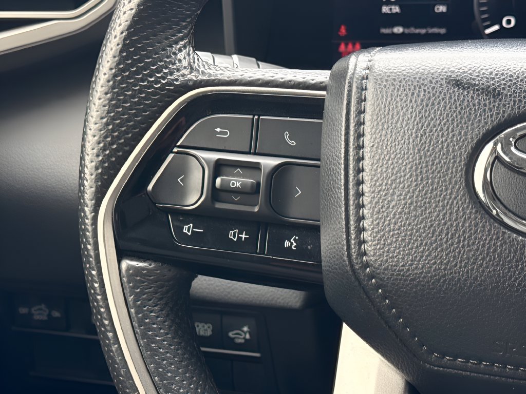 Used 2024 Toyota Tundra Limited AWD/4WD image 14