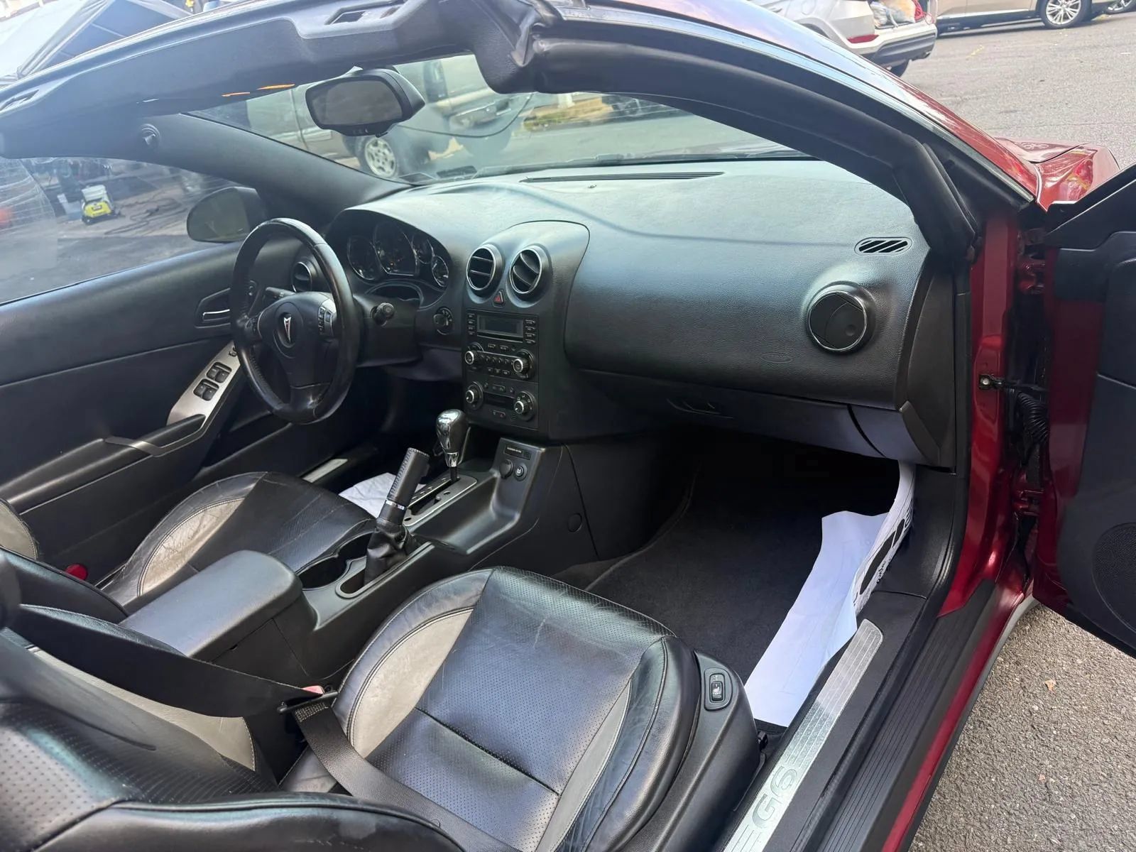 Used 2008 Pontiac G6 GT w/ Sport Package FWD image 21