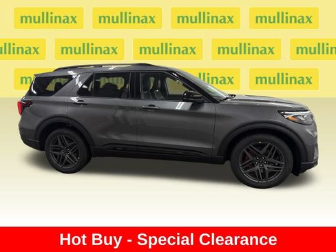 New 2026 Ford Explorer ST AWD/4WD image 2