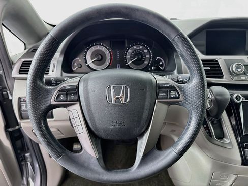 Used 2017 Honda Odyssey EX image 11