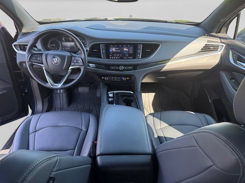 Used 2022 Buick Enclave Essence w/ LPO, Touring Package AWD/4WD image 16