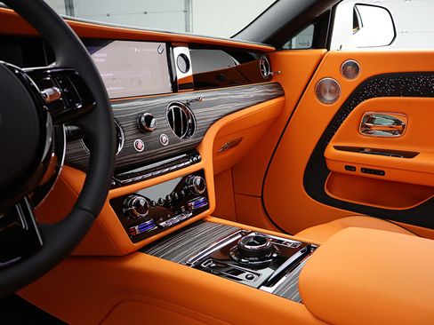 Used 2026 Rolls-Royce Spectre AWD/4WD image 33