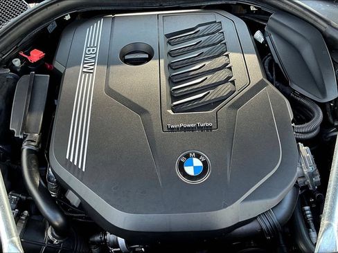 Used 2020 BMW 740i w/ M Sport Package RWD image 31