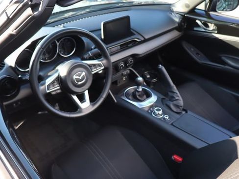 Used 2023 MAZDA MX-5 Miata Club RWD image 36