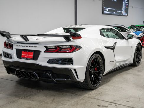 Used 2026 Chevrolet Corvette Z06 w/ Stars & Steel Limited Edition RWD image 46