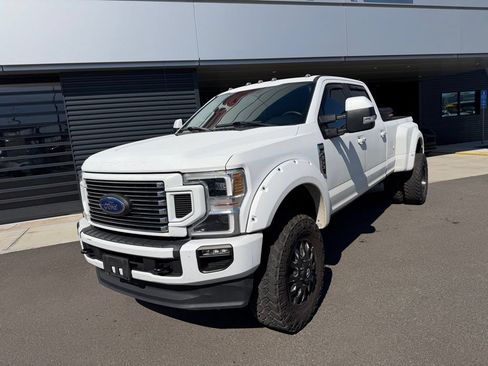 Used 2020 Ford F350 Lariat w/ Lariat Ultimate Package AWD/4WD image 2