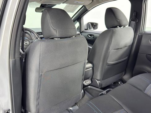 Used 2023 Nissan Leaf S image 29