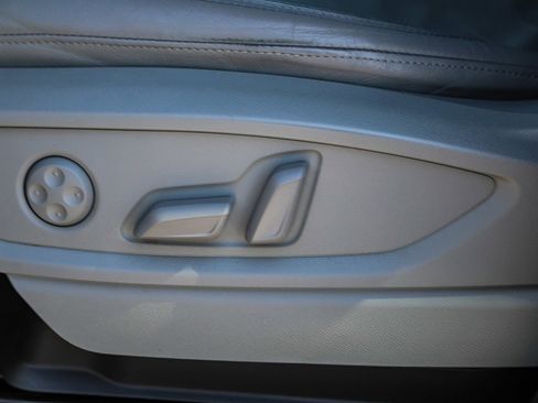 Used 2022 Audi Q5 2.0T Premium w/ Convenience Package image 19