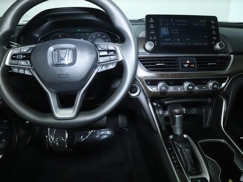Used 2020 Honda Accord EX image 29