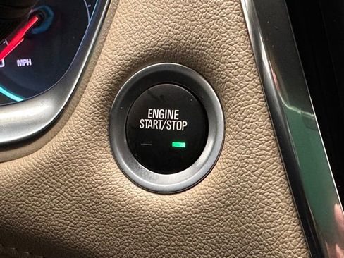 Used 2023 Chevrolet Traverse LT w/ LT Premium Package image 14