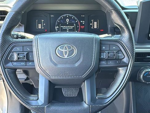 Used 2025 Toyota Tacoma SR5 image 15