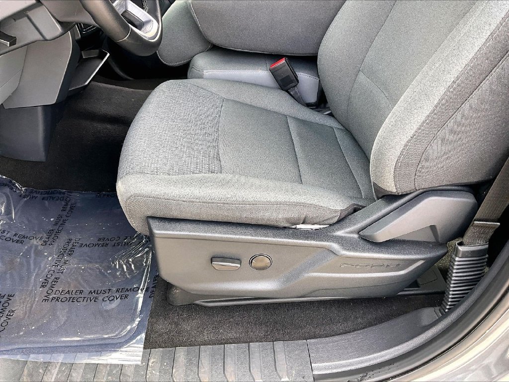 Used 2025 Ford F150 XLT w/ Equipment Group 301A Standard AWD/4WD image 32