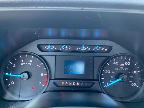 Used 2017 Ford F250 XL w/ Power Equipment Group RWD image 8