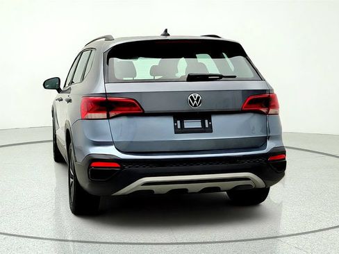 Used 2022 Volkswagen Taos S FWD image 6
